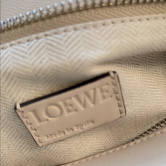 Loewe Leather Medium Puzzle Bag - Picture 8 of 9